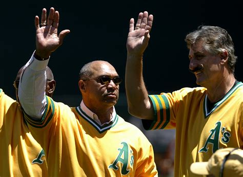 A's Hall of Famer Rollie Fingers discusses viral Reggie  .